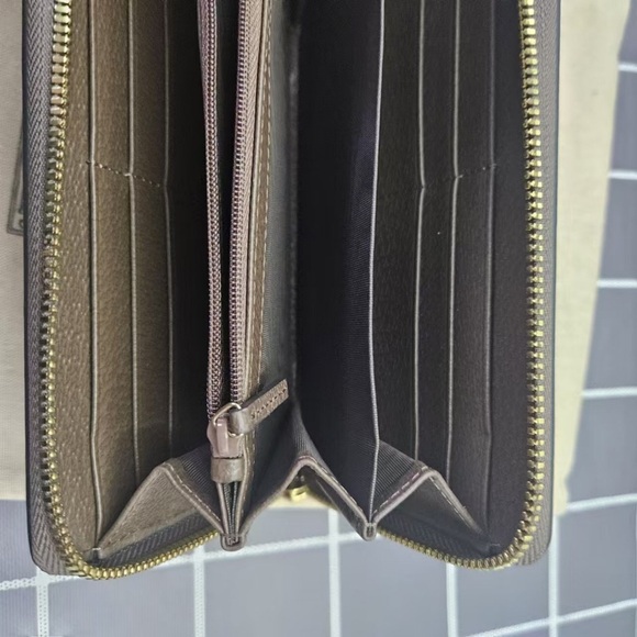 Gucci Ophidia GG Supreme Zip-Around Wallet with Classic Web Stripe - Picture 5 of 6